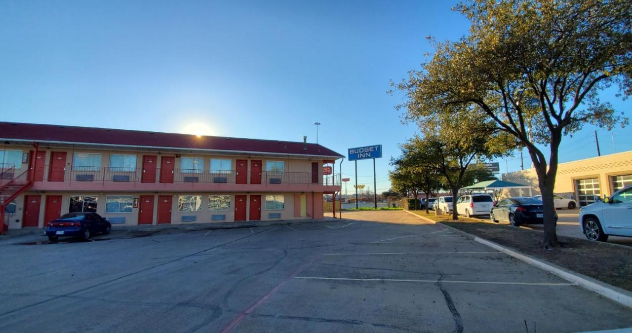 Knights Inn North Richland Hills Bagian luar foto